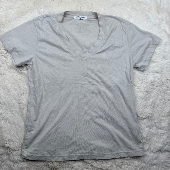 Perfect White Tee Made in USA Cotton V-Neck Short Sleeve T-Shirt Pebble Grey M - Picture 1 of 6